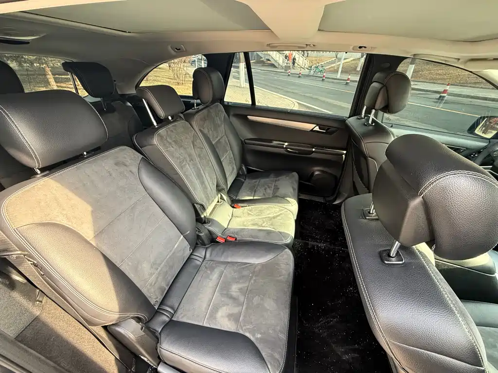 Mercedes-Benz R-Class 2016 — фото 14