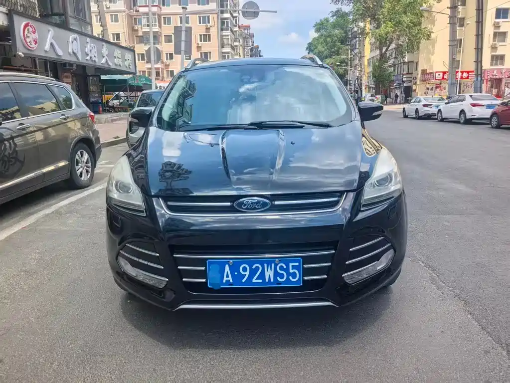 Ford Kuga 2015 — фото 2