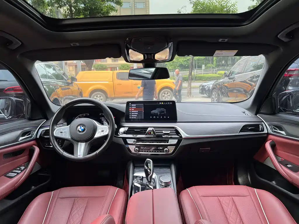BMW 5 Series 2023 — фото 13