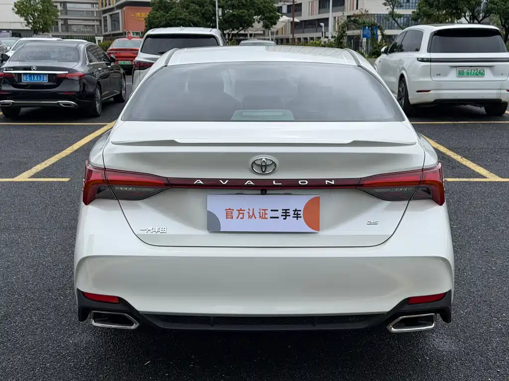 Toyota Avalon 2019 — фото 6