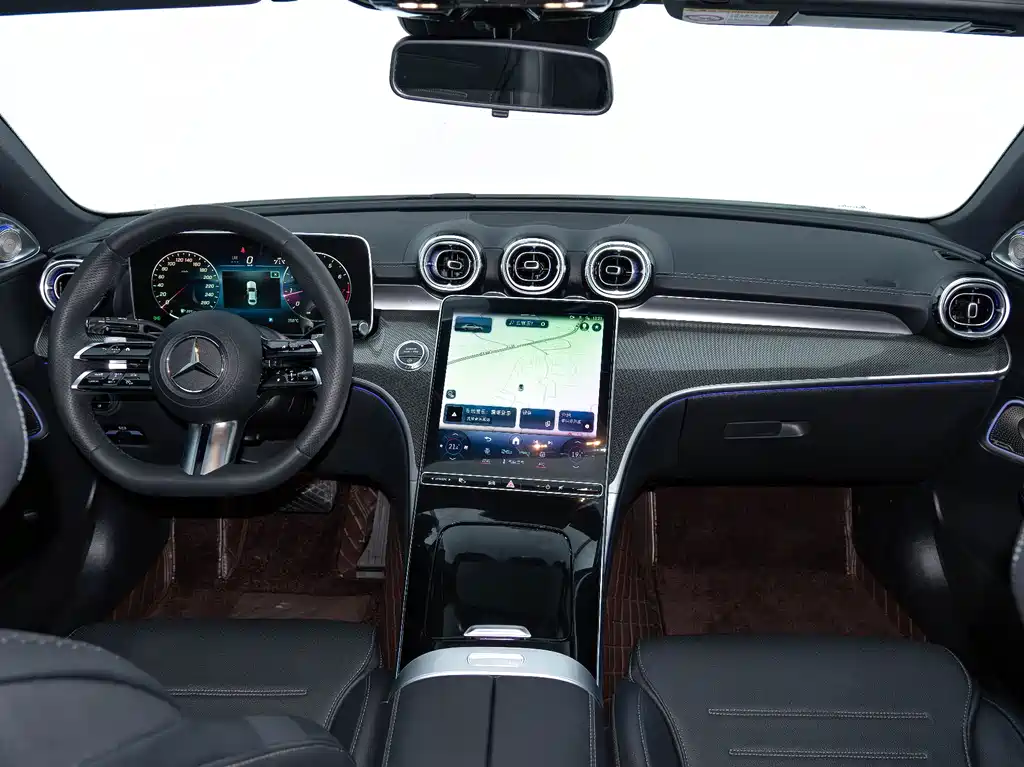 Mercedes-Benz C-Class 2023 — фото 19