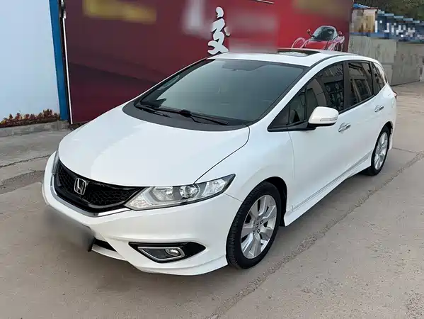 Honda Jade 2016