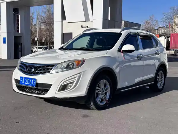 GAC Trumpchi GS5 2014
