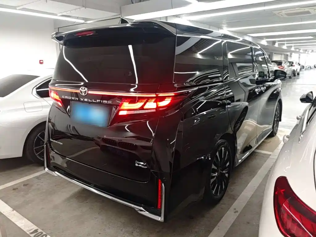 Toyota Vellfire 2024 — фото 7