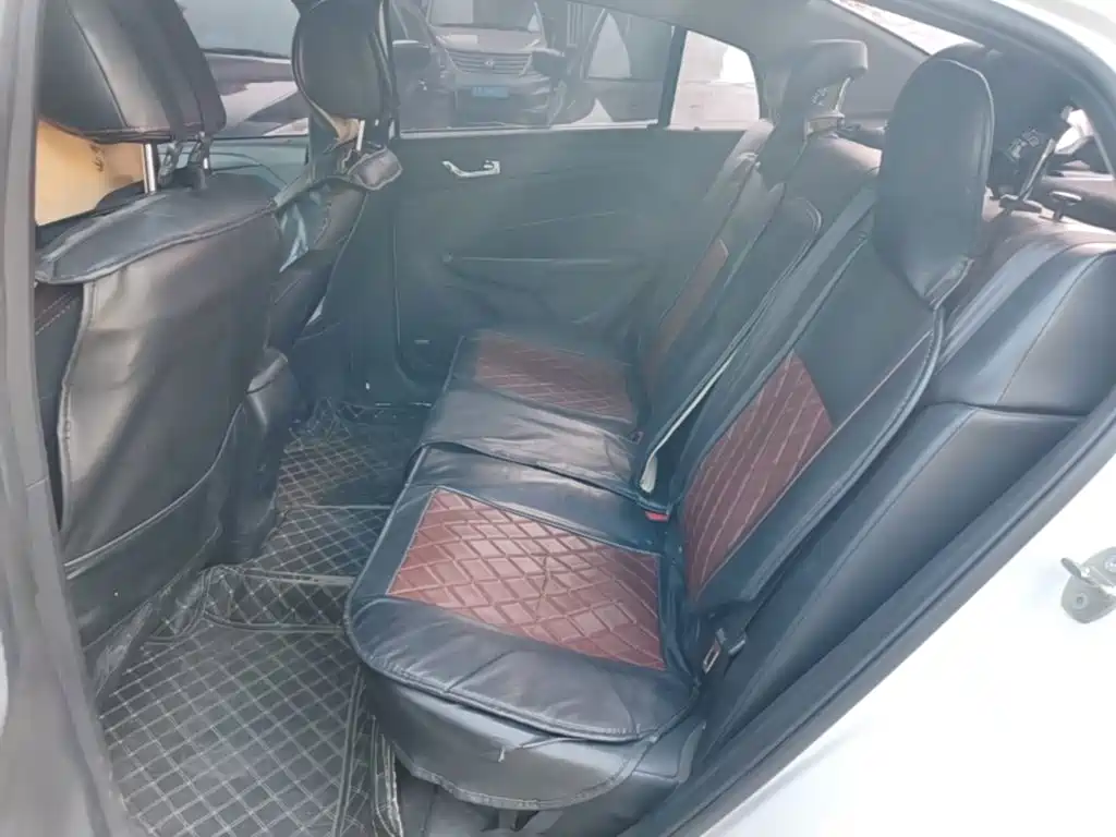 Chery Arrizo 5 2017 — фото 17