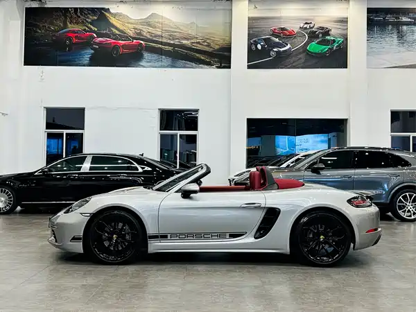 Porsche 718 2024