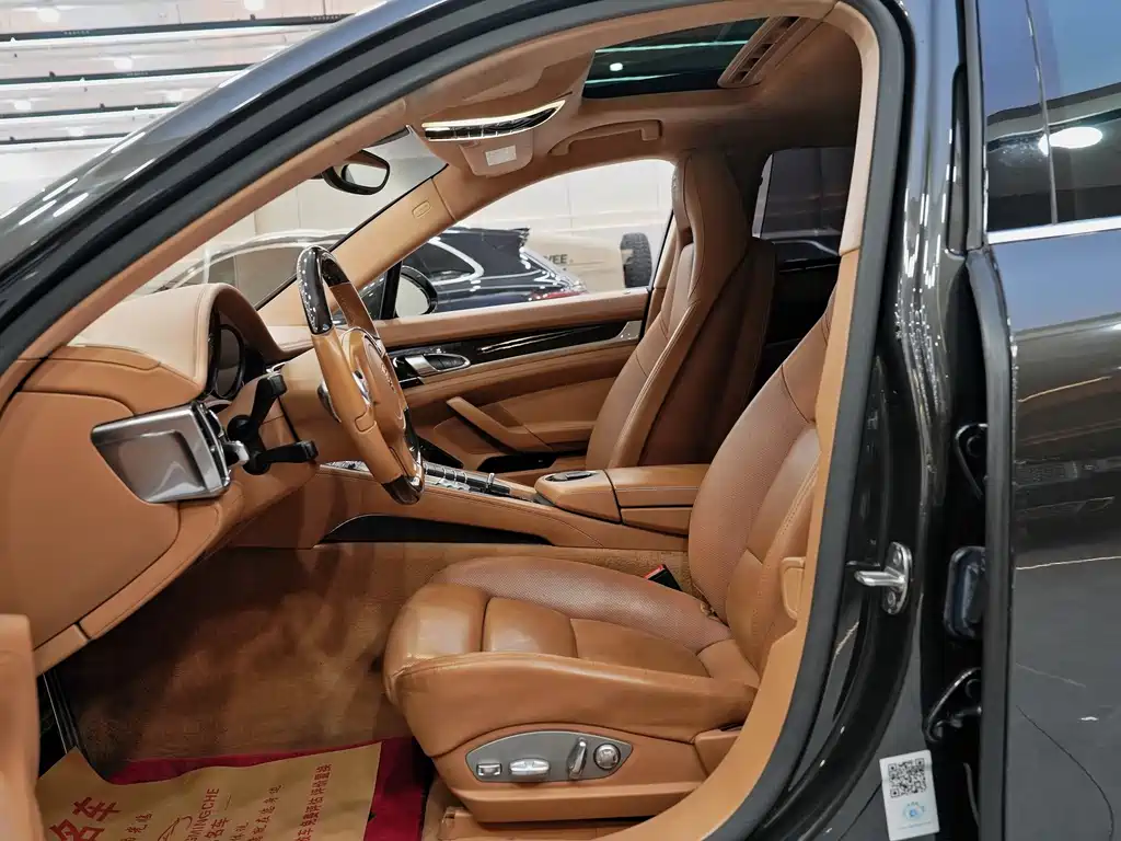 Porsche Panamera 2016 — фото 16