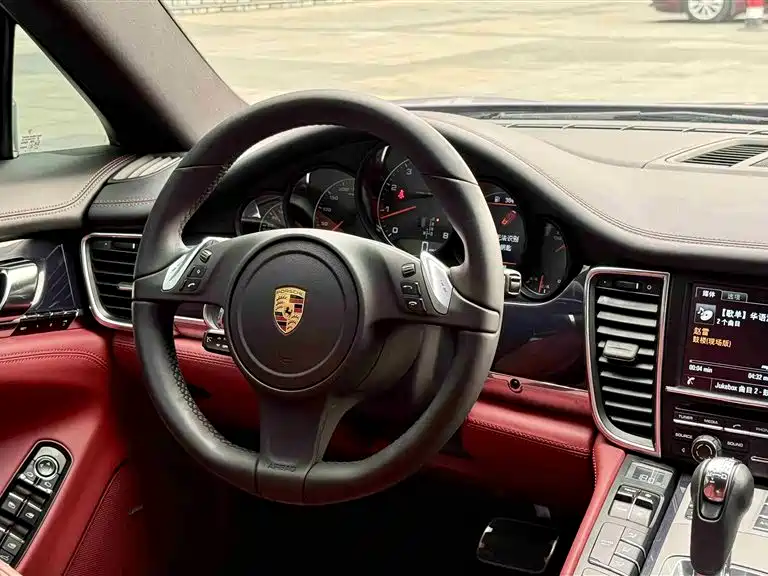 Porsche Panamera 2013 — фото 16