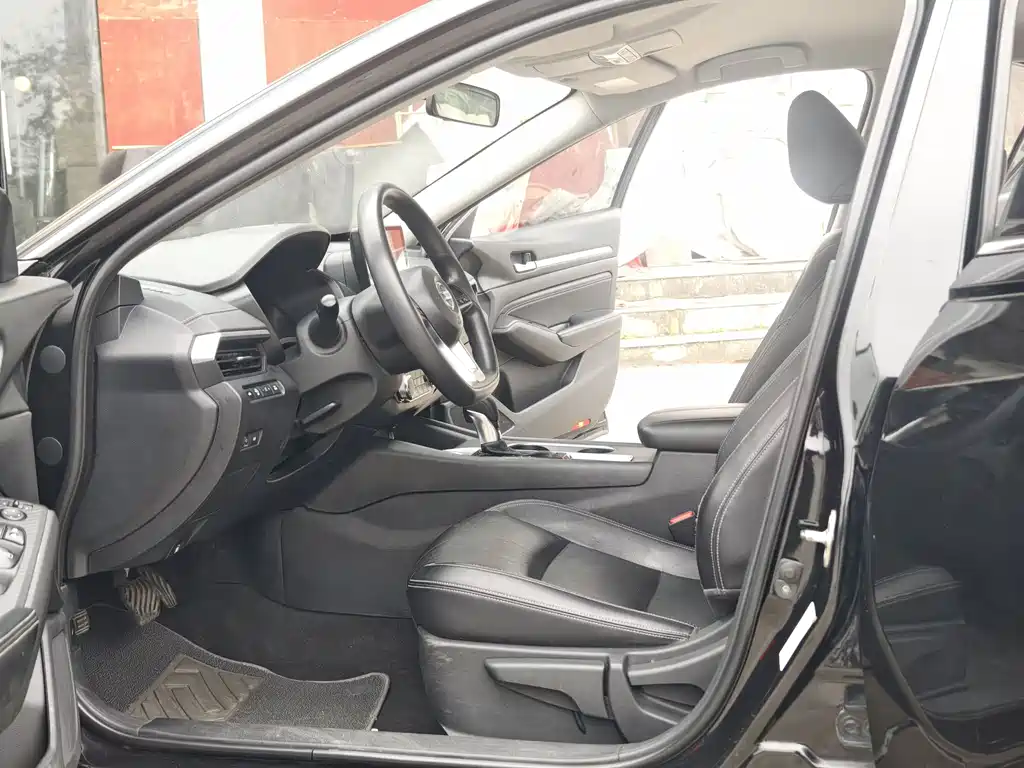 Nissan Teana 2022 — фото 11