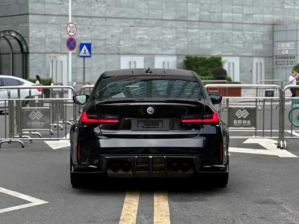 BMW M3 2021 — фото 19