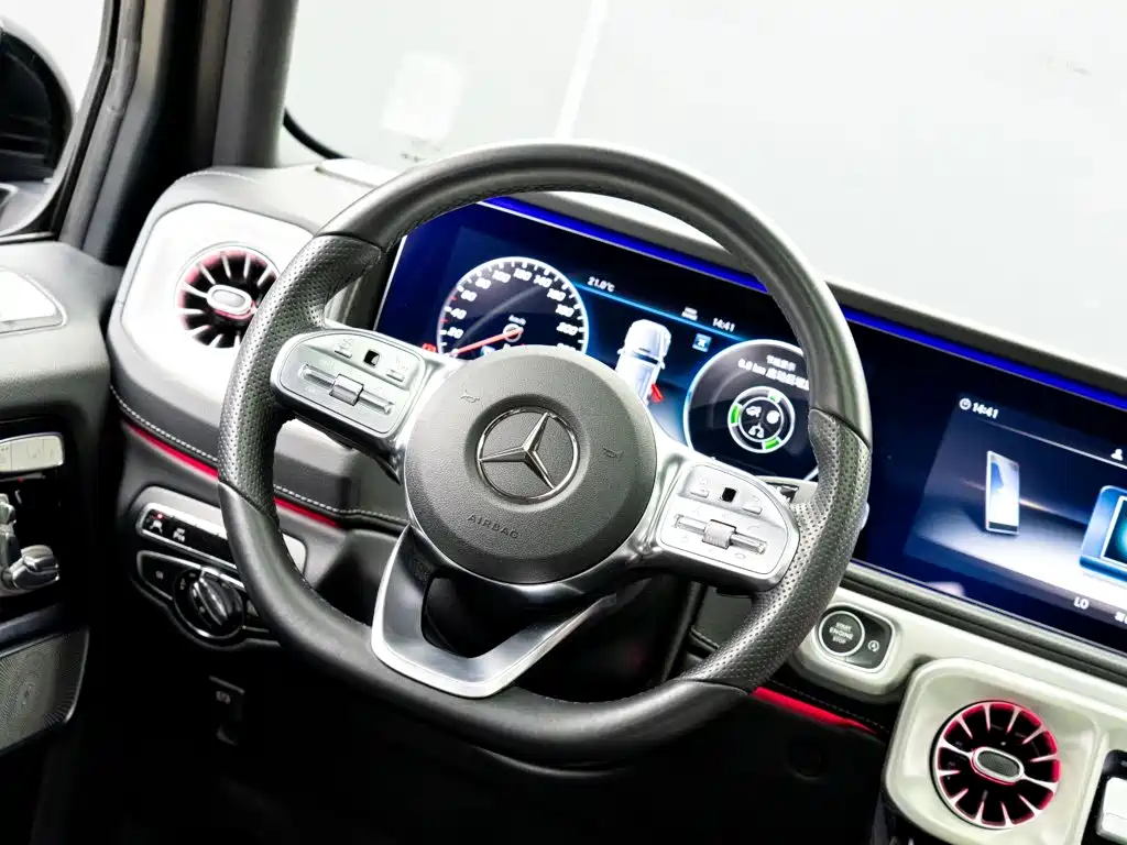 Mercedes-Benz G-Class 2023 — фото 14
