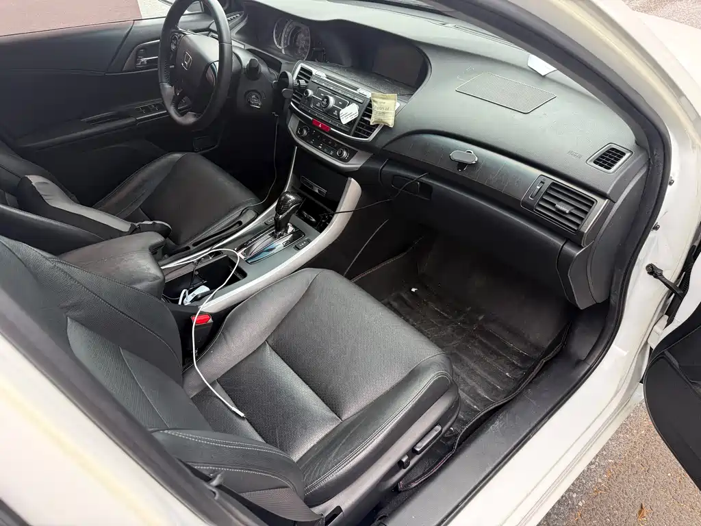 Honda Accord 2015 — фото 7