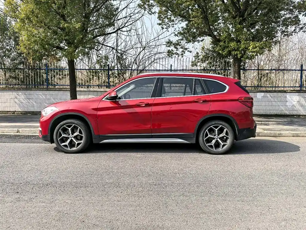 BMW X1 2018 — фото 15