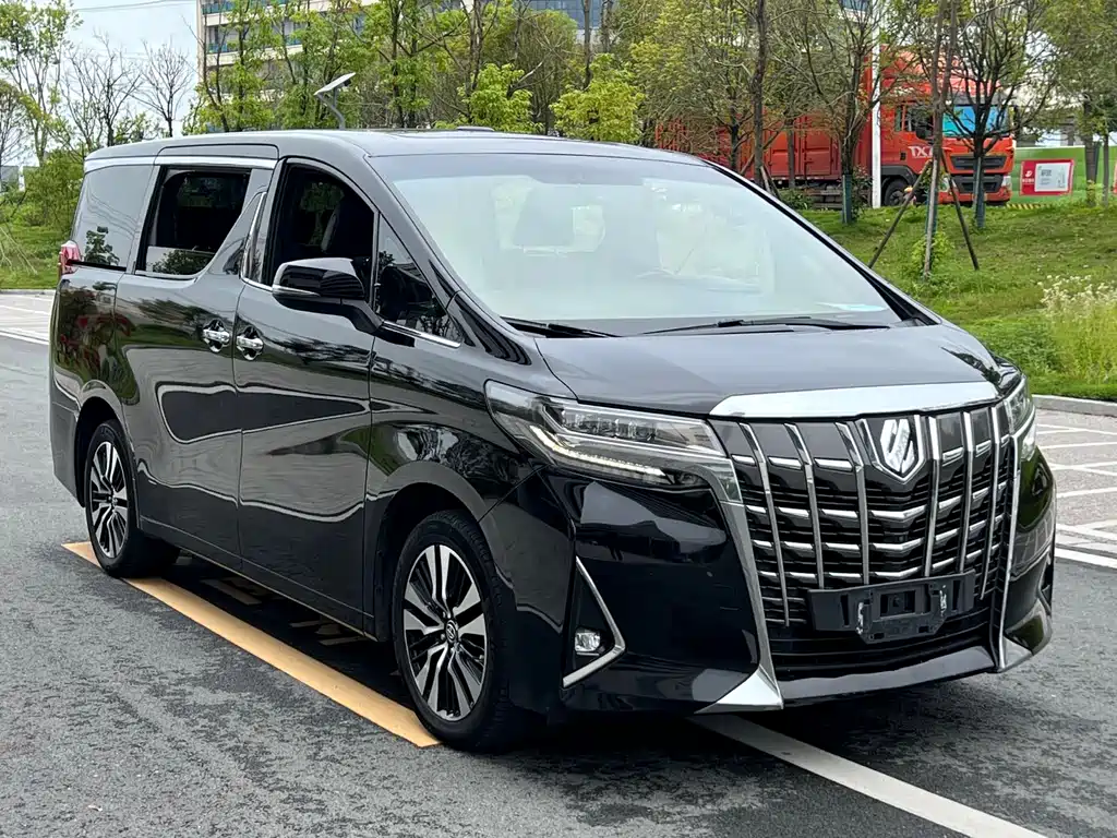 Toyota Alphard 2019 — фото 3