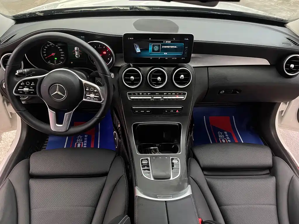 Mercedes-Benz C-Class 2019 — фото 12