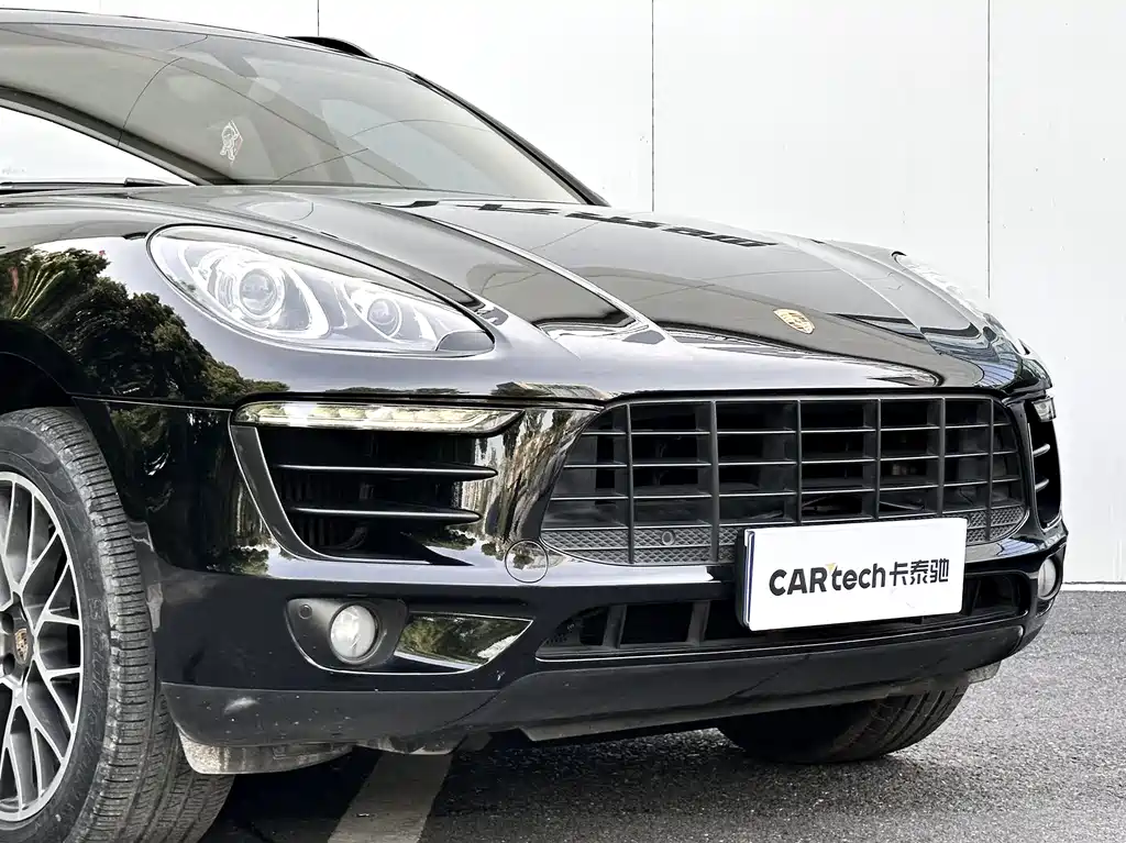 Porsche Macan 2014 — фото 17