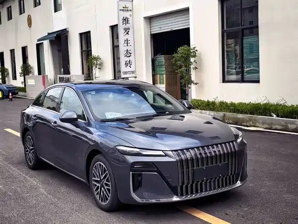 Roewe M7 DMH 2026