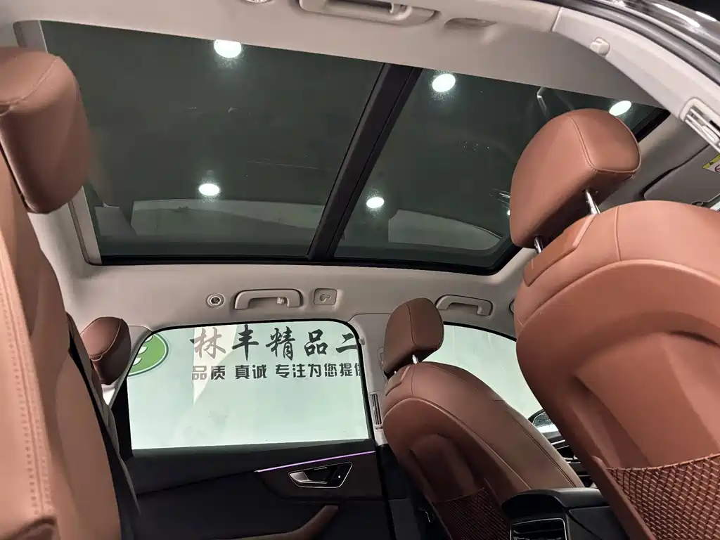 Audi Q7 2022 — фото 29