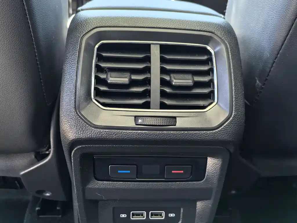 Volkswagen Tiguan L 2020 — фото 14