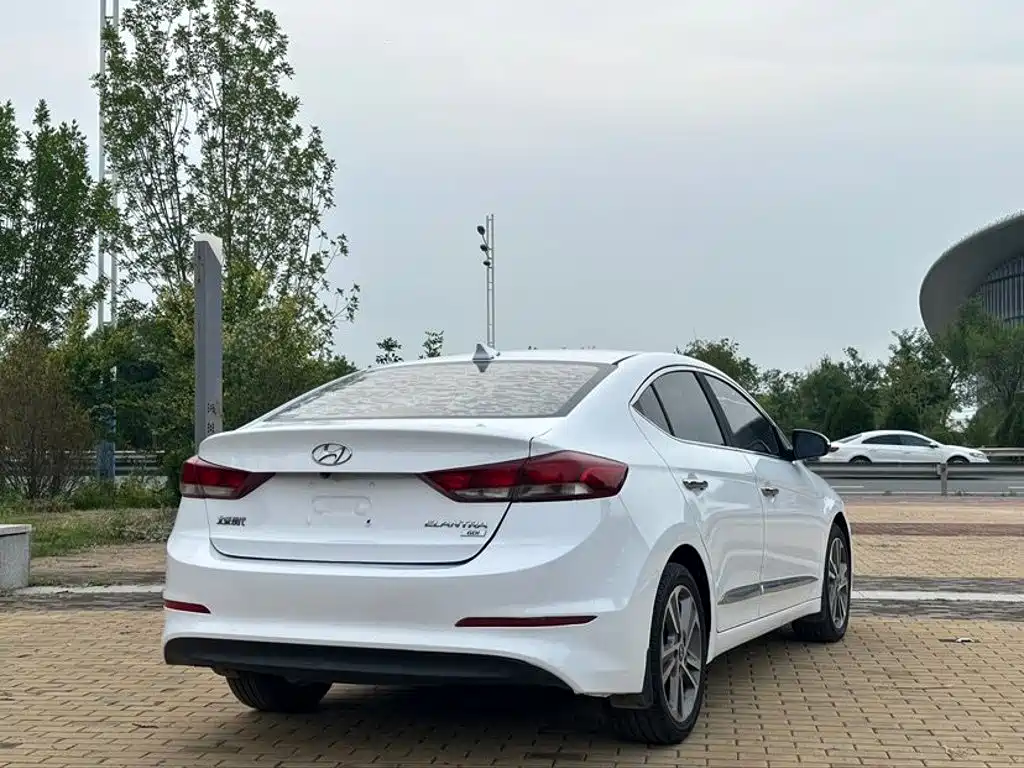 Hyundai Celesta 2016 — фото 4