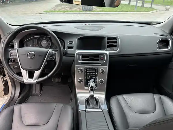 Volvo S60 2018