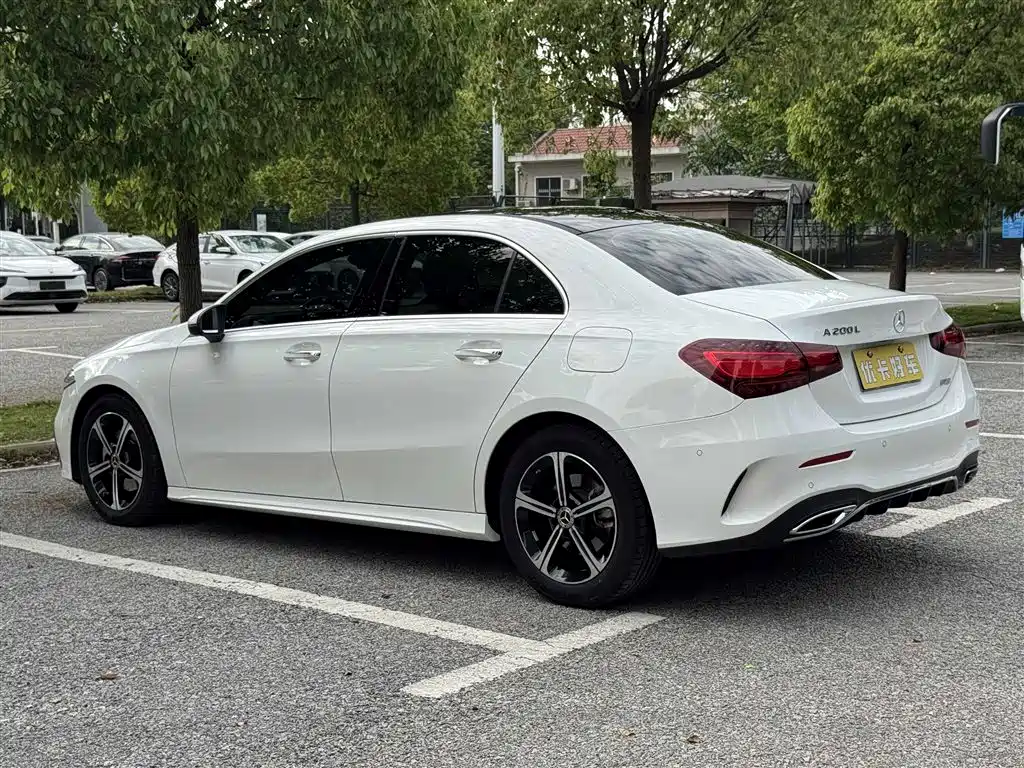 Mercedes-Benz A-Class 2023 — фото 6