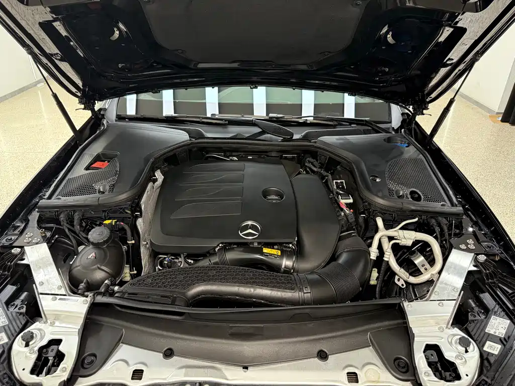 Mercedes-Benz E-Class 2023 — фото 18