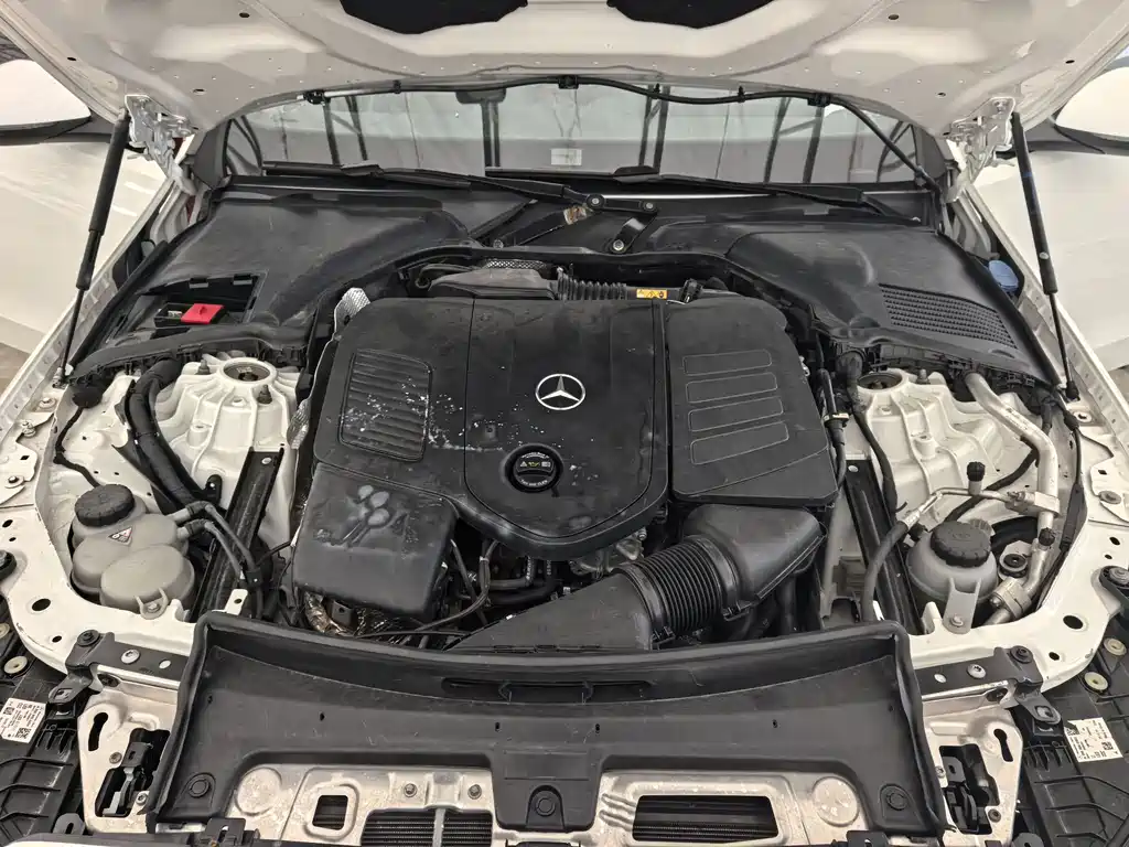 Mercedes-Benz C-Class 2023 — фото 10