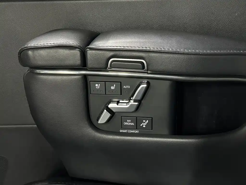Toyota Vellfire 2024 — фото 28