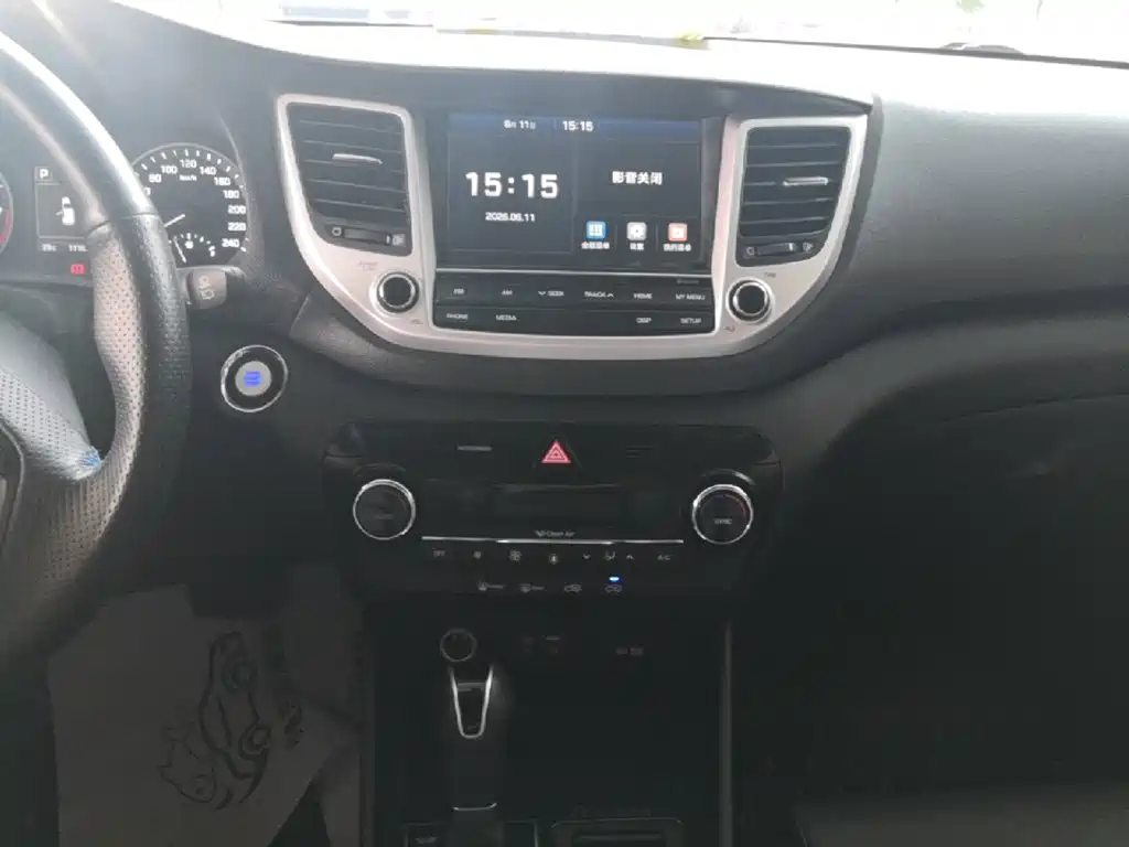 Hyundai Tucson 2016 — фото 13