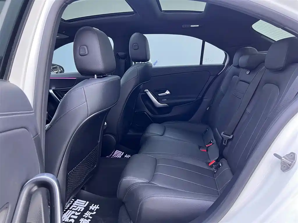 Mercedes-Benz A-Class 2022 — фото 16