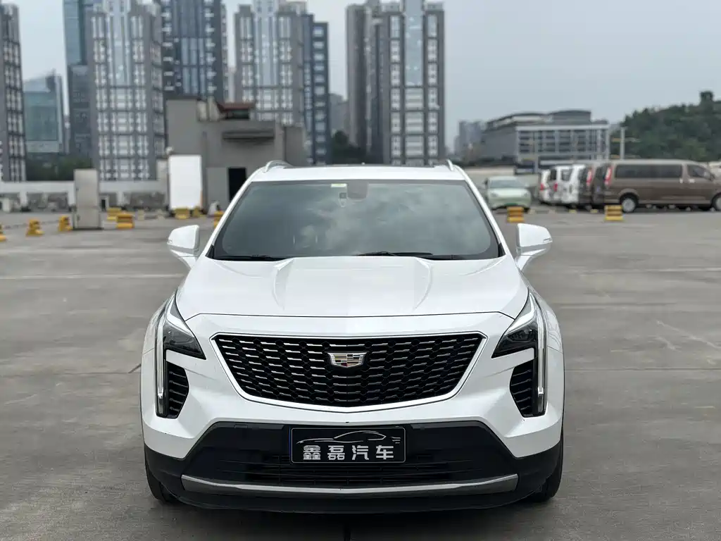 Cadillac XT4 2020 — фото 2