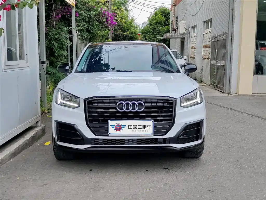 Audi Q2L 2021 — фото 2