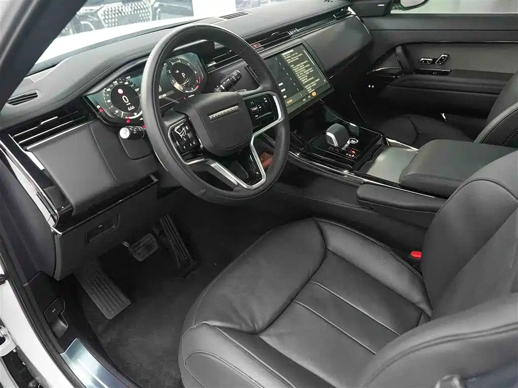 Land Rover Sport 2025 — фото 8