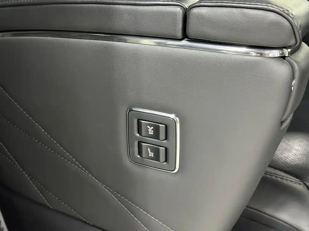 Toyota Vellfire 2024 — фото 20
