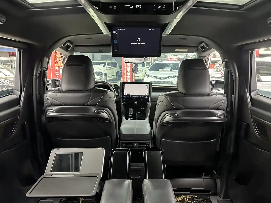 Toyota Vellfire 2024 — фото 24