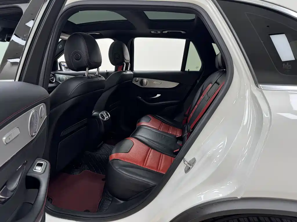 Mercedes-Benz GLC AMG 2020 — фото 21