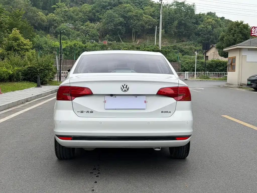 Volkswagen Bora 2015