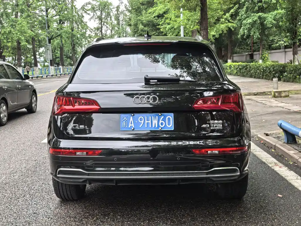 Audi Q5L 2021 — фото 8