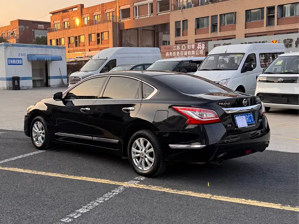 Nissan Teana 2014