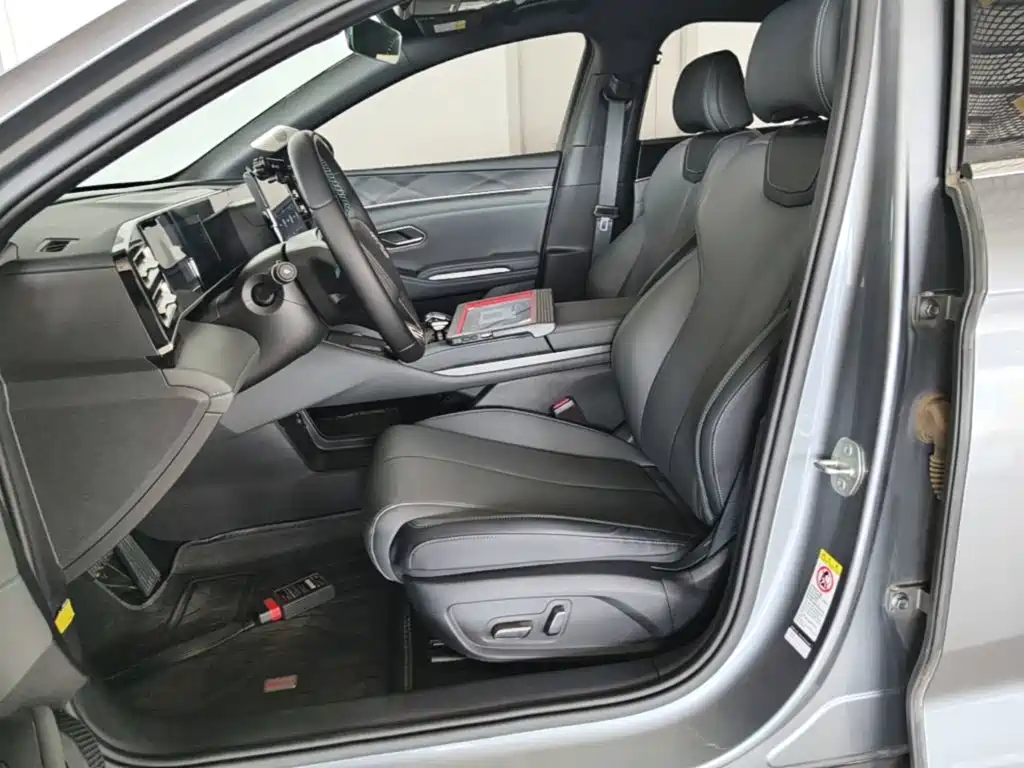 BYD Qin L 2025 — фото 15