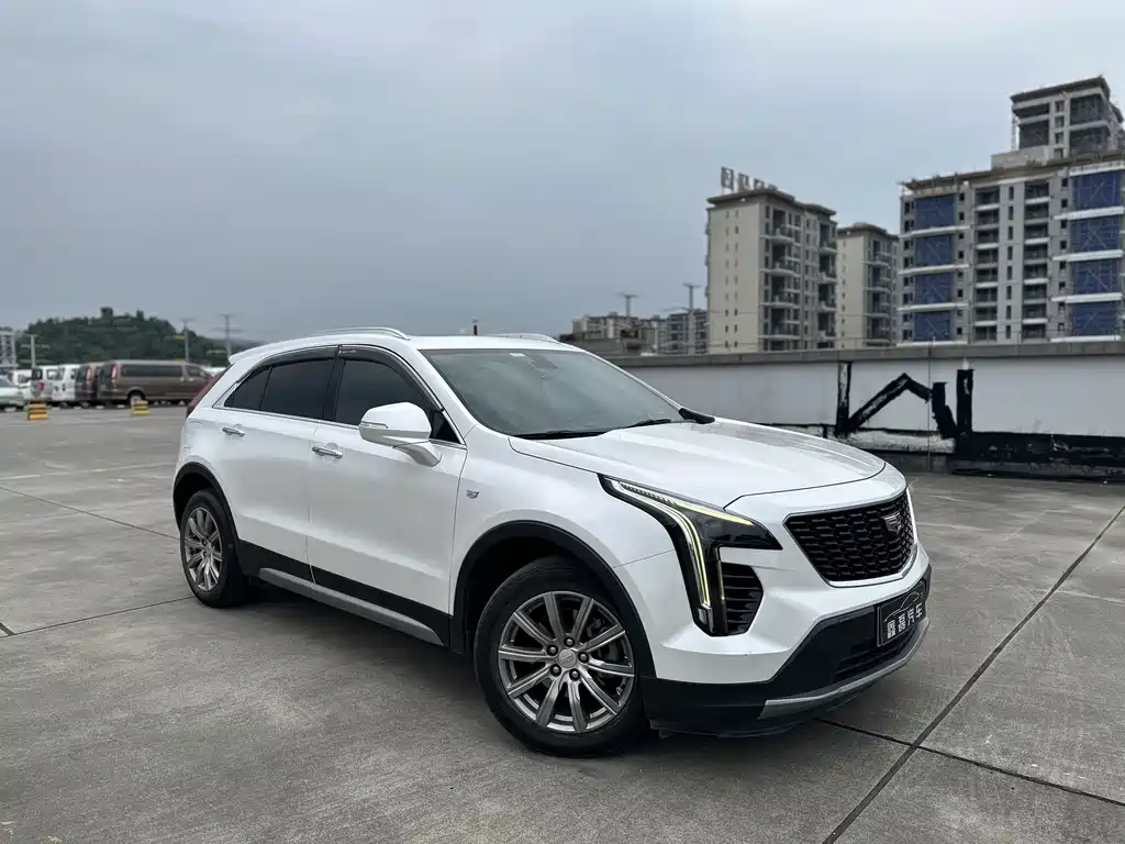 Cadillac XT4 2020 — фото 9