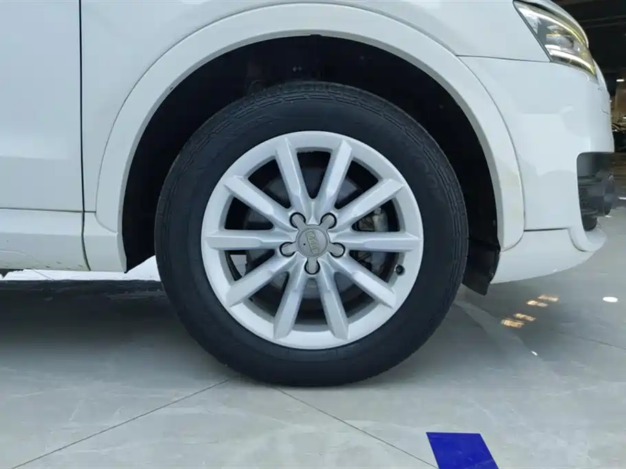 Audi Q3 2014