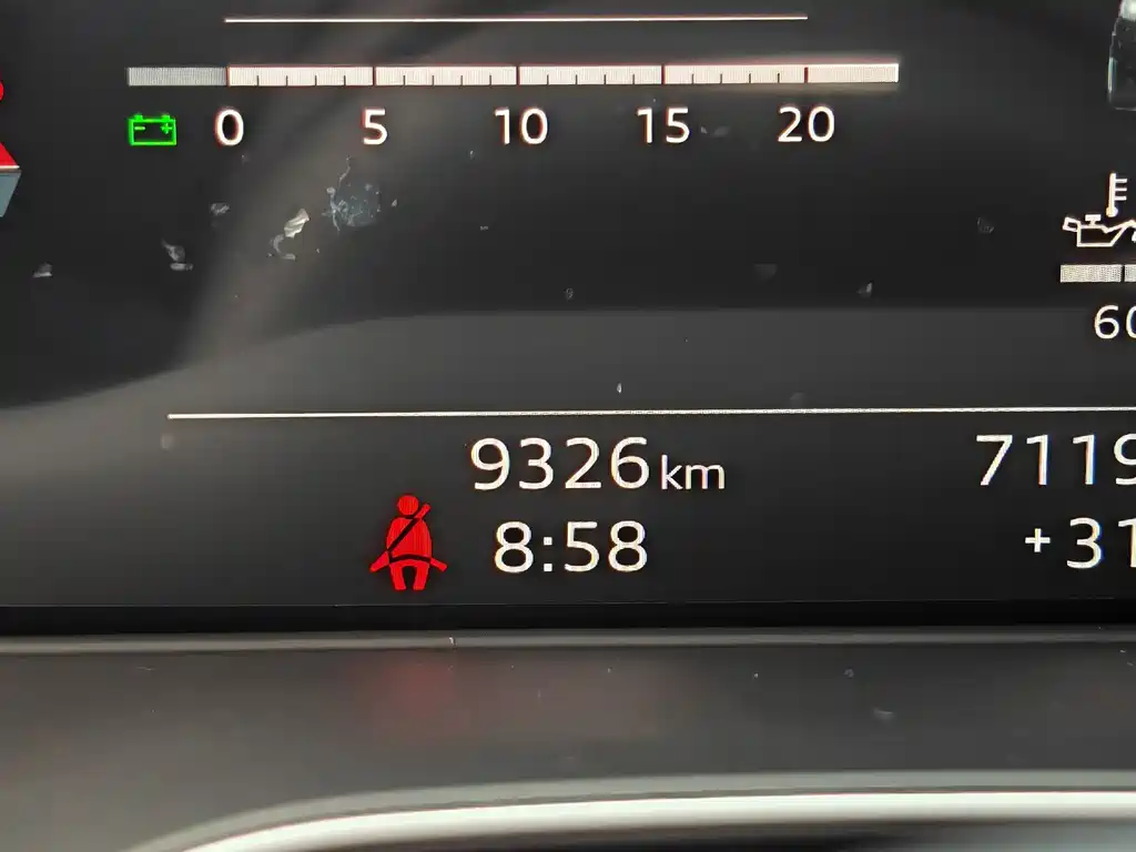 Audi A4L 2025 — фото 15