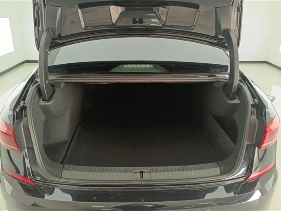 Volkswagen Passat 2023