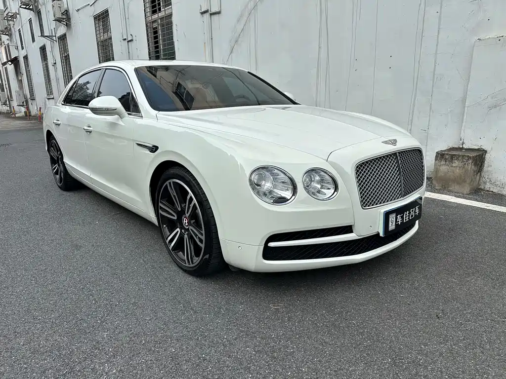Bentley Flying Spur 2016 — фото 3