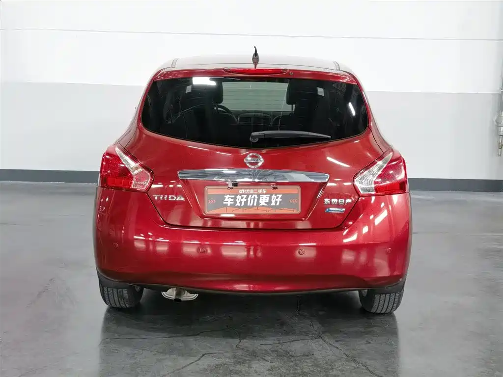 Nissan Tiida 2013