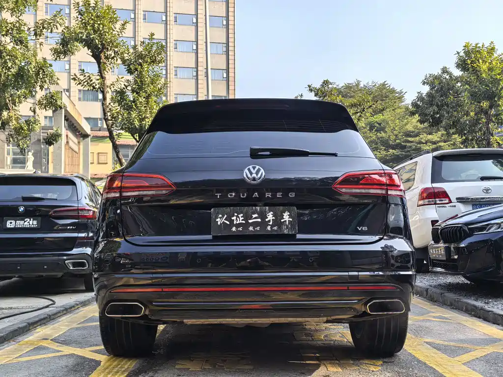 Volkswagen Touareg 2020 — фото 6