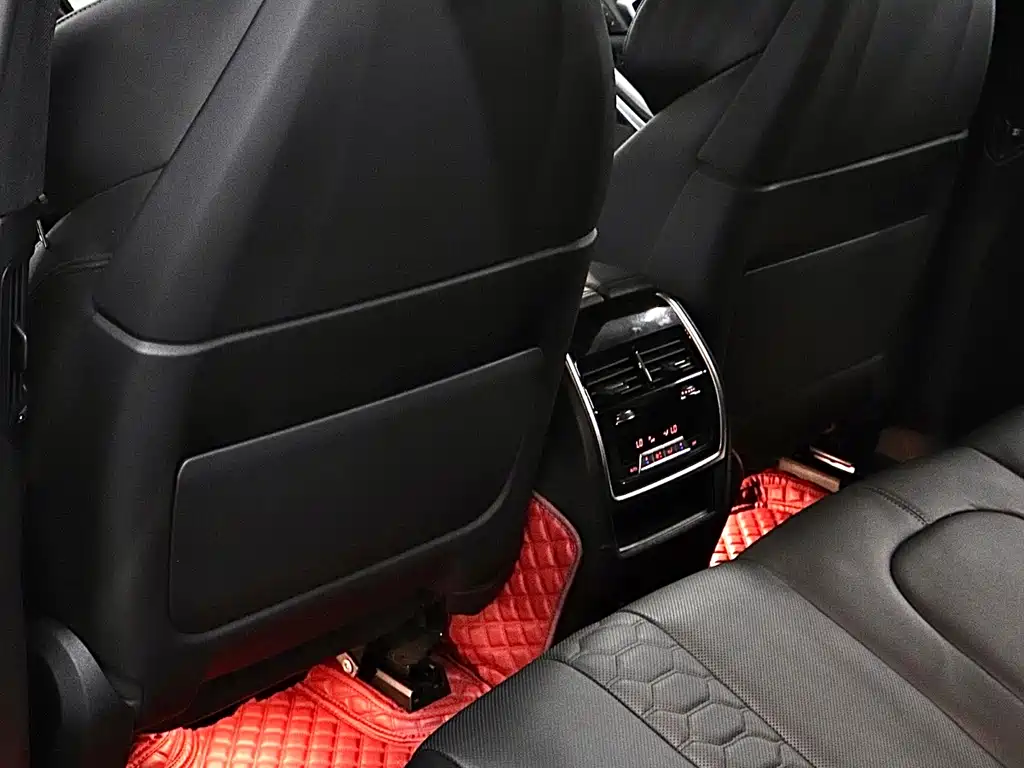 BMW X5 M 2021 — фото 13
