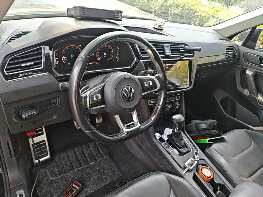 Volkswagen Tiguan L 2021 — фото 10